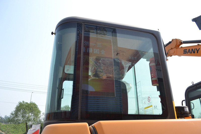 三一重工SY60C-9挖掘機(jī)